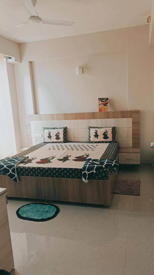 Apartment Blue Mans Vrindavan